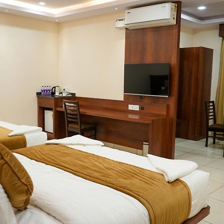 Sri Krishna Inn - Kempegowda Airport Bangalore Devanahalli Ngoại thất bức ảnh