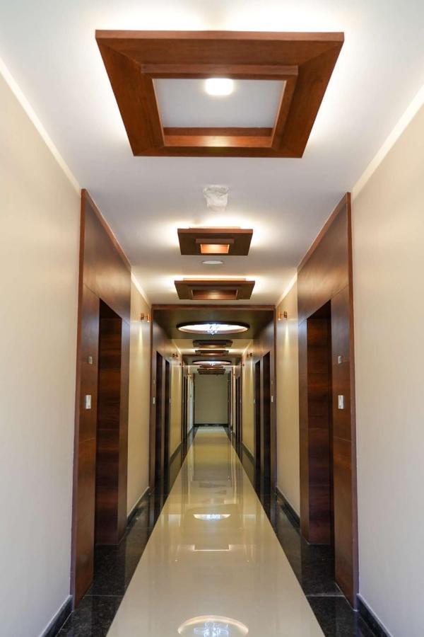 Sri Krishna Inn - Kempegowda Airport Bangalore Devanahalli Ngoại thất bức ảnh