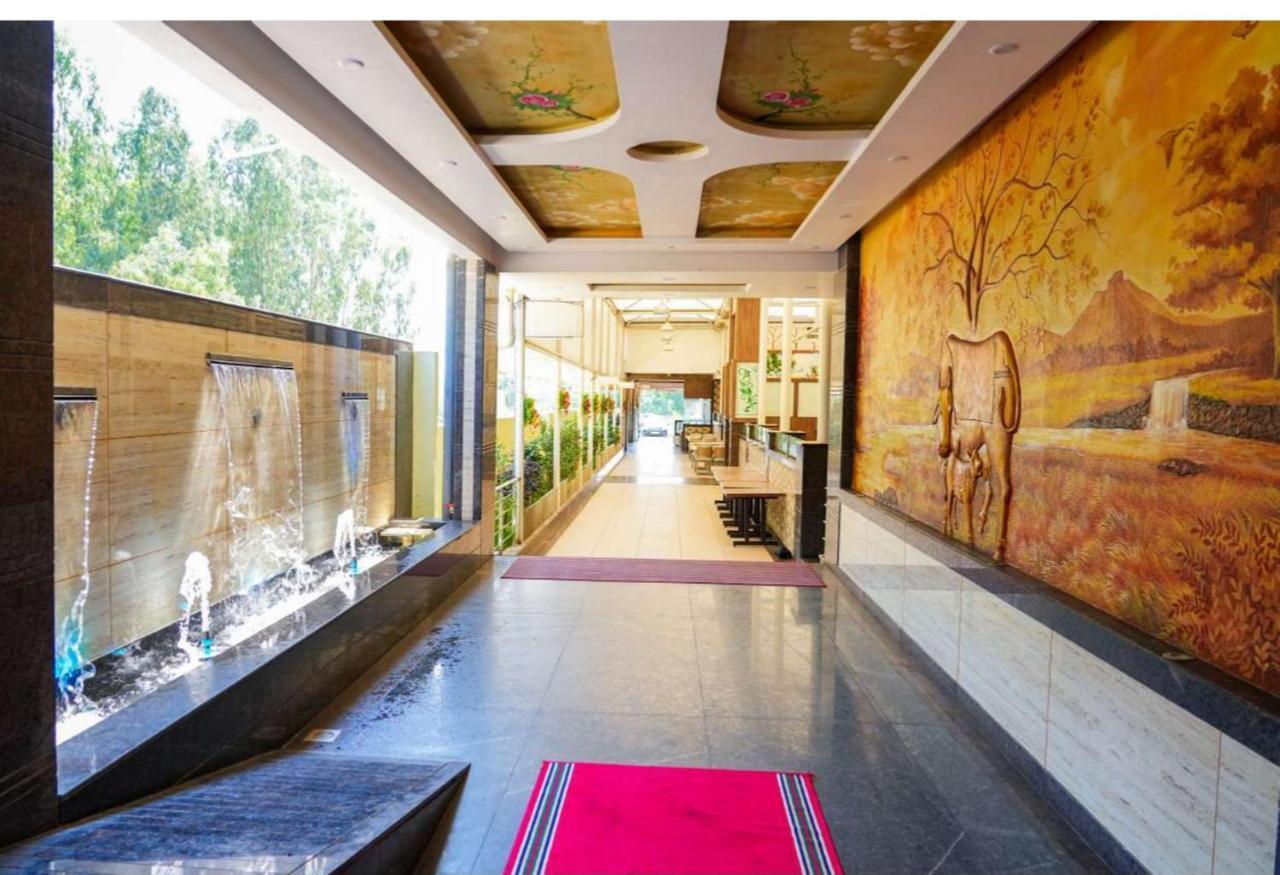 Sri Krishna Inn - Kempegowda Airport Bangalore Devanahalli Ngoại thất bức ảnh